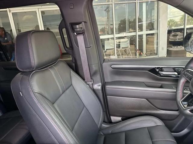 2025 Chevrolet Suburban 2WD RST