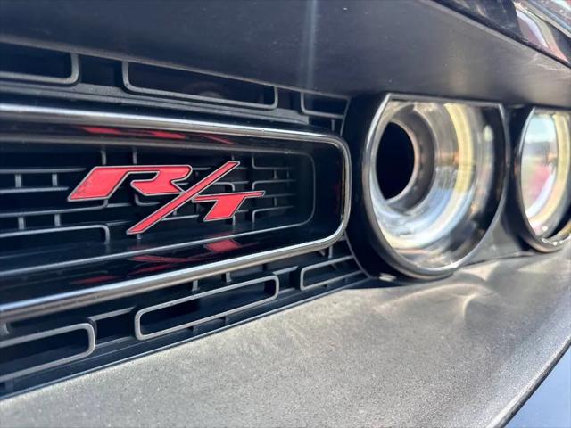 2016 Dodge Challenger R/T Plus Shaker