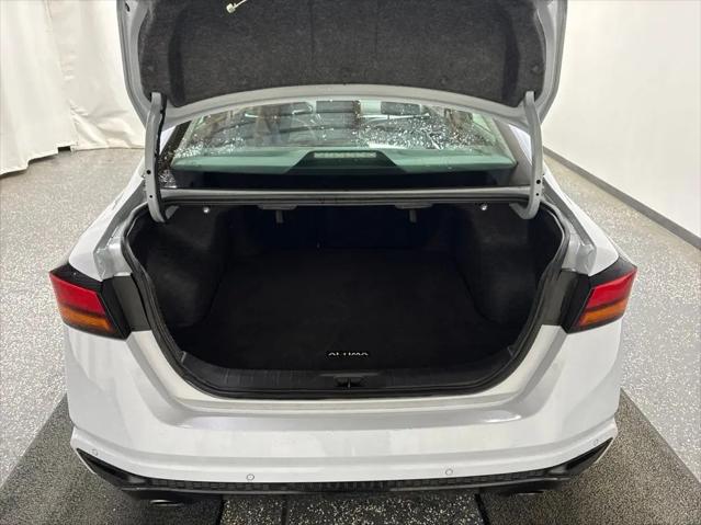 2025 Nissan Altima SR AWD