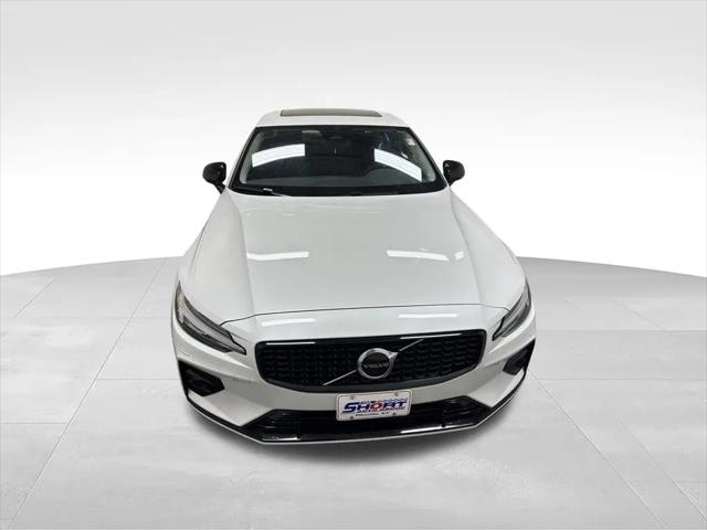 2025 Volvo S60 B5 Core