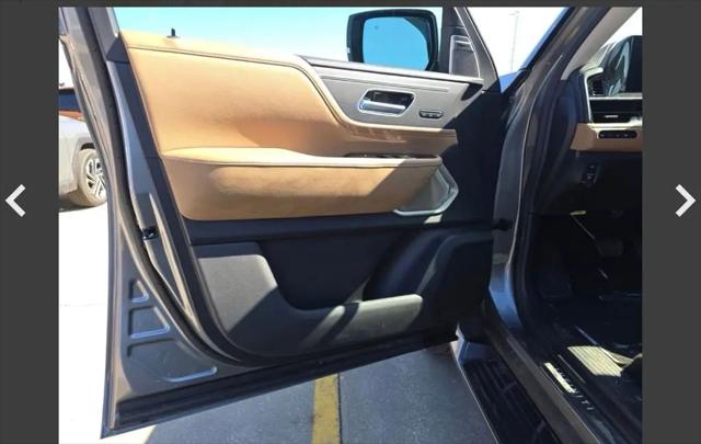 2025 INFINITI QX80 SENSORY AWD