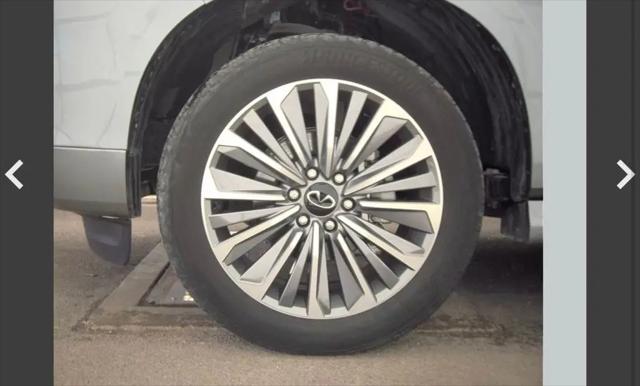 2025 INFINITI QX80 SENSORY AWD