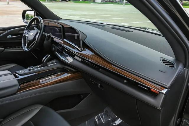 2023 Cadillac Escalade ESV 2WD Luxury