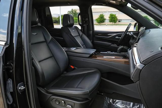 2023 Cadillac Escalade ESV 2WD Luxury