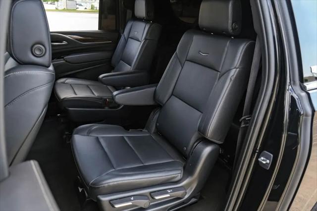 2023 Cadillac Escalade ESV 2WD Luxury