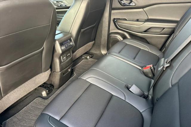 2022 GMC Acadia FWD SLT