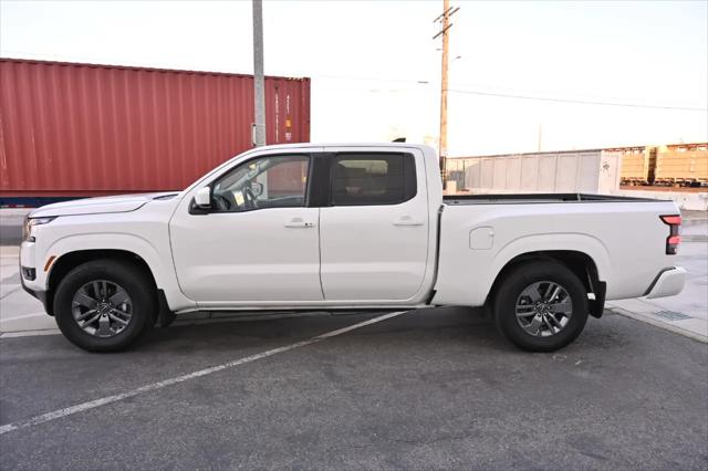 2025 Nissan Frontier Crew Cab Long Bed SV 4x2