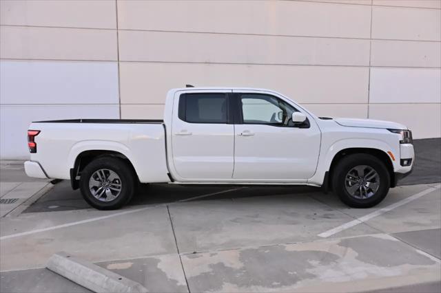 2025 Nissan Frontier Crew Cab Long Bed SV 4x2