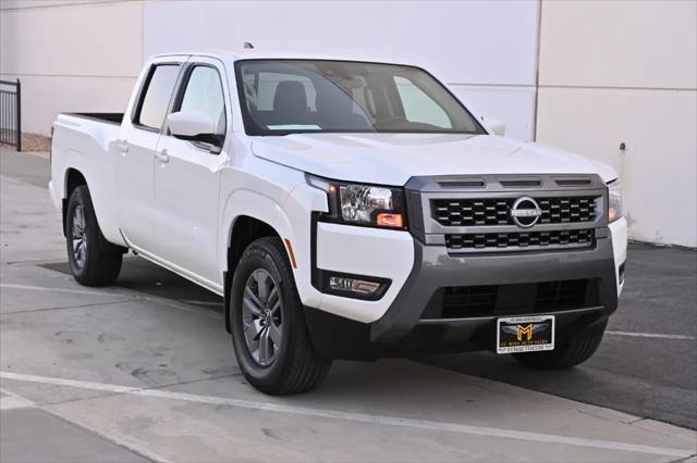 2025 Nissan Frontier Crew Cab Long Bed SV 4x2