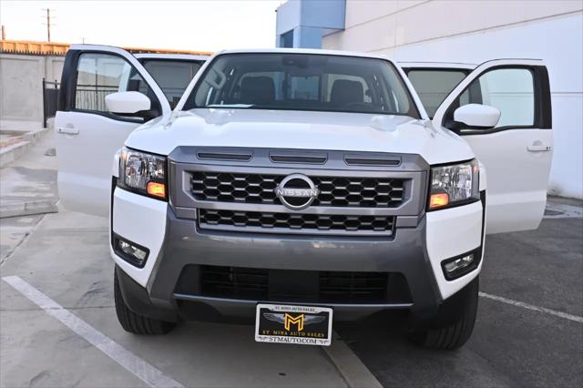2025 Nissan Frontier Crew Cab Long Bed SV 4x2