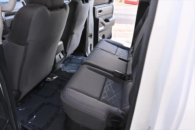 2025 Nissan Frontier Crew Cab Long Bed SV 4x2