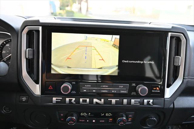 2025 Nissan Frontier Crew Cab Long Bed SV 4x2