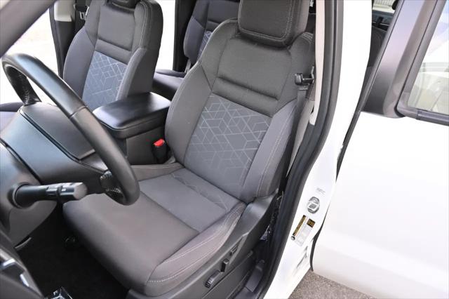 2025 Nissan Frontier Crew Cab Long Bed SV 4x2