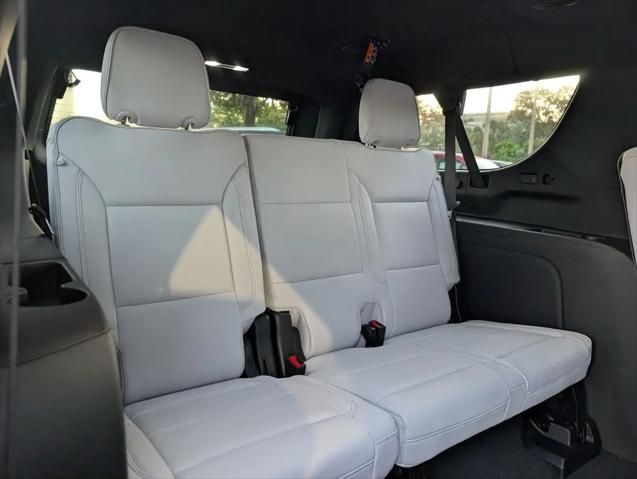 2026 Chevrolet Suburban Premier, 4WD
