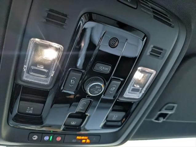 2026 Chevrolet Suburban Premier, 4WD