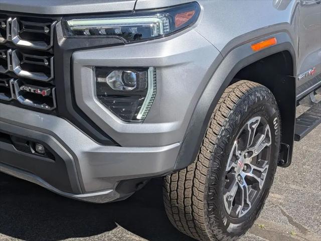 2025 GMC Canyon AT4 4WD
