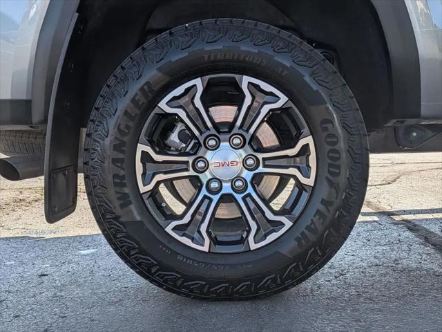 2025 GMC Canyon AT4 4WD