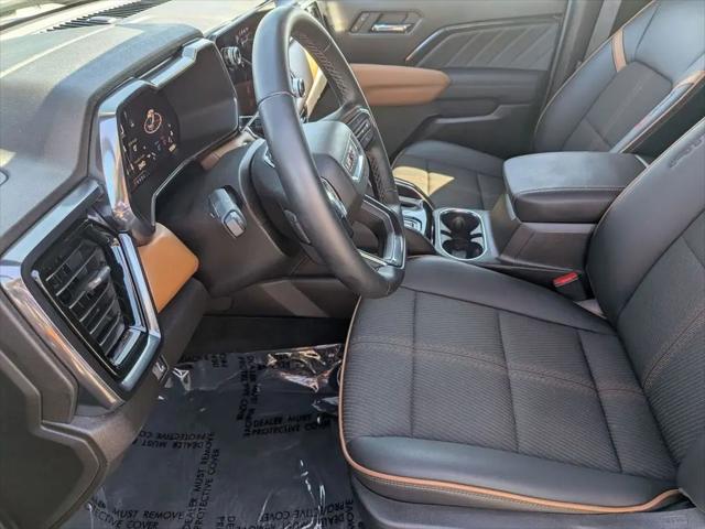 2025 GMC Canyon AT4 4WD