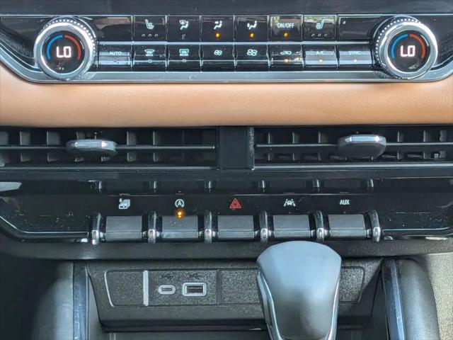 2025 GMC Canyon AT4 4WD