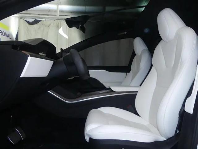 2023 Tesla Model X Standard Range