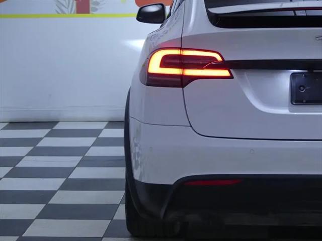 2023 Tesla Model X Standard Range