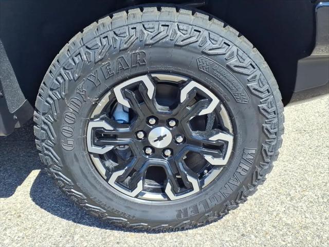 2026 Chevrolet Silverado 1500 4WD Crew Cab Short Bed ZR2