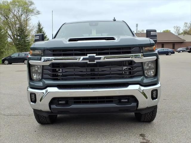 2026 Chevrolet Silverado 2500HD Crew Cab, Standard Bed, LT, 4WD