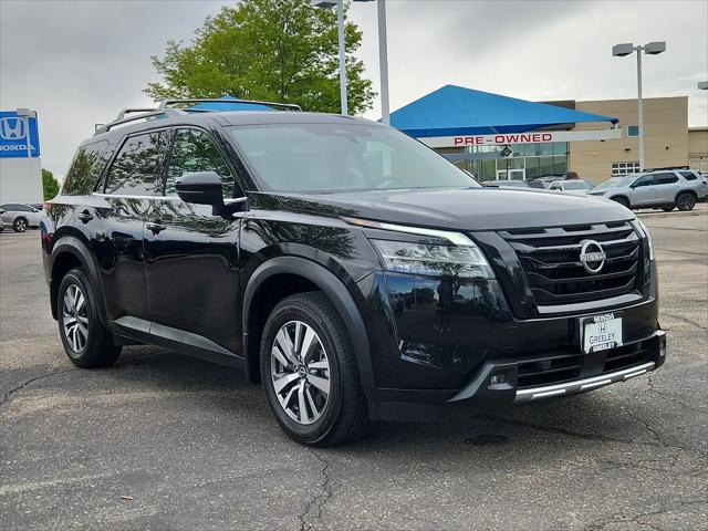 2023 Nissan Pathfinder SL 4WD