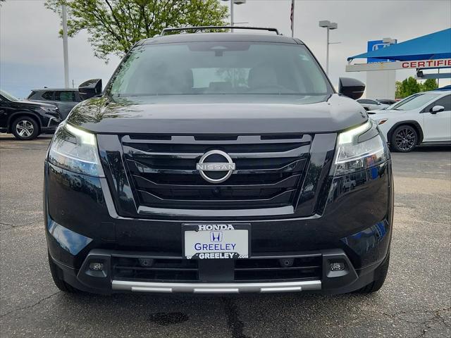2023 Nissan Pathfinder SL 4WD