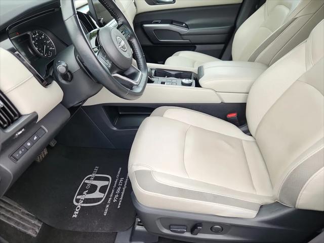 2023 Nissan Pathfinder SL 4WD
