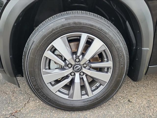 2023 Nissan Pathfinder SL 4WD