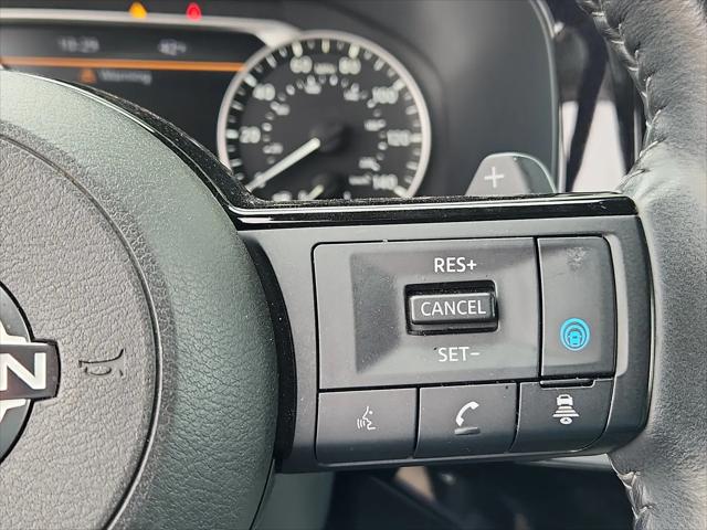 2023 Nissan Pathfinder SL 4WD