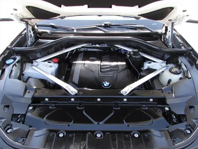 2022 BMW X6 xDrive40i