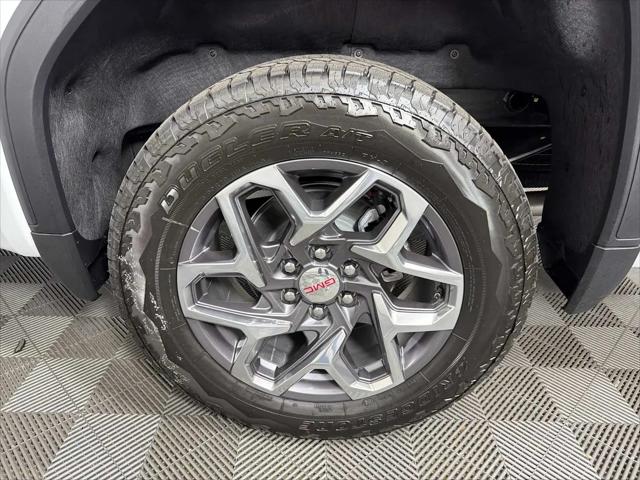 2026 GMC Sierra 1500 Crew Cab, Short Bed, SLT, 4WD