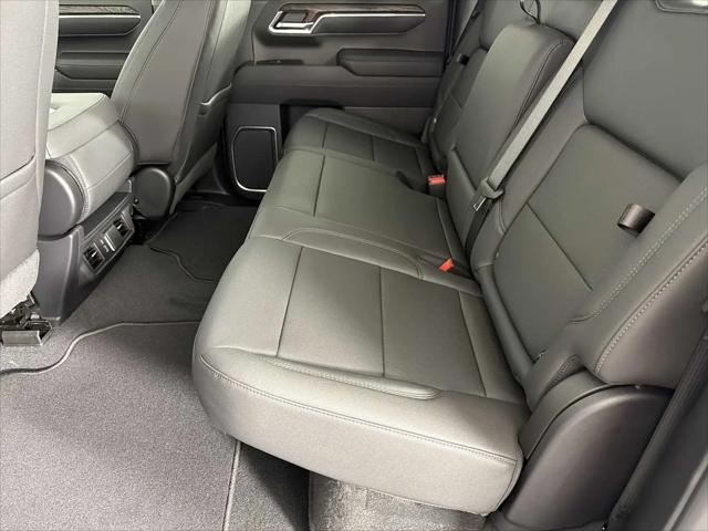 2026 GMC Sierra 1500 Crew Cab, Short Bed, SLT, 4WD