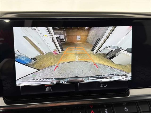 2026 GMC Sierra 1500 Crew Cab, Short Bed, SLT, 4WD