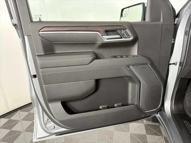 2026 GMC Sierra 1500 Crew Cab, Short Bed, SLT, 4WD