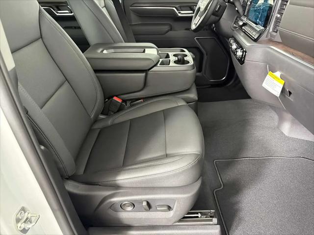 2026 GMC Sierra 1500 Crew Cab, Short Bed, SLT, 4WD