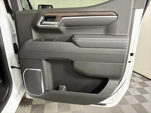 2026 GMC Sierra 1500 Crew Cab, Short Bed, SLT, 4WD