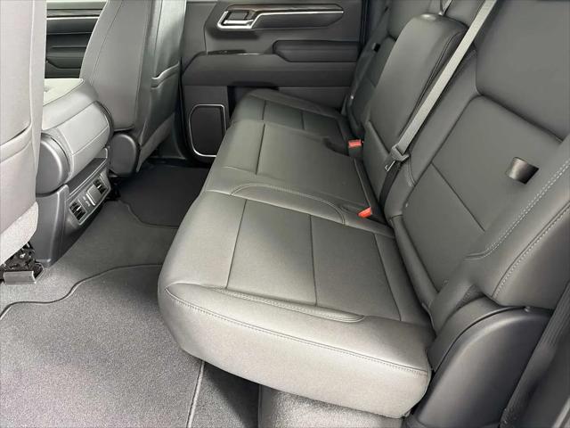 2026 GMC Sierra 1500 Crew Cab, Short Bed, SLT, 4WD