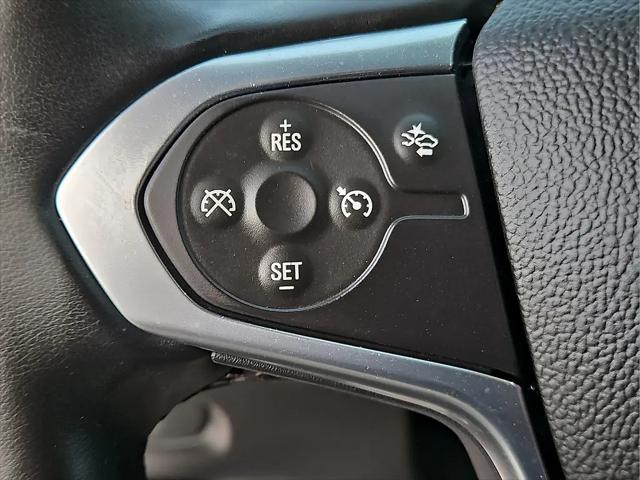 2023 Chevrolet Traverse FWD LT Cloth