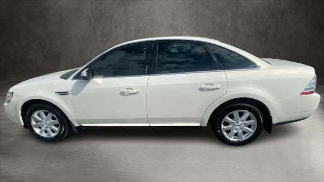 2009 Ford Taurus SE