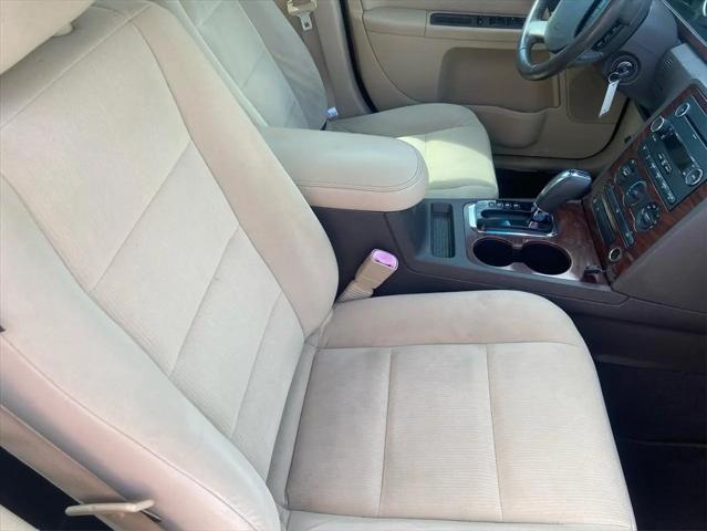 2009 Ford Taurus SE