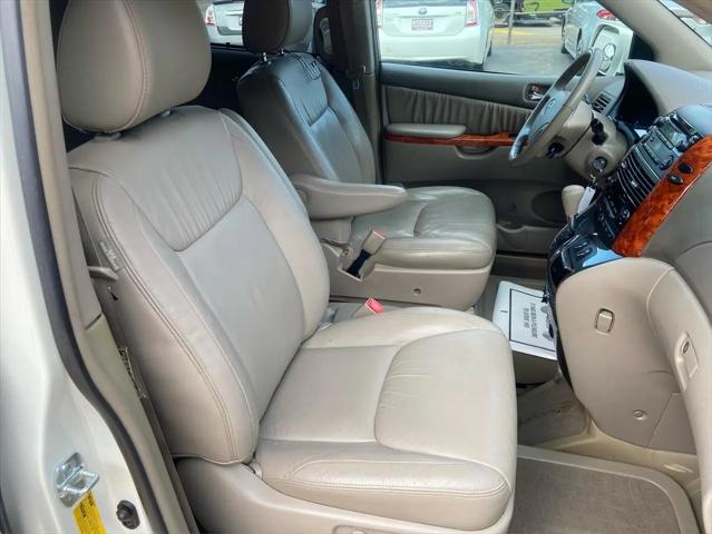 2010 Toyota Sienna XLE