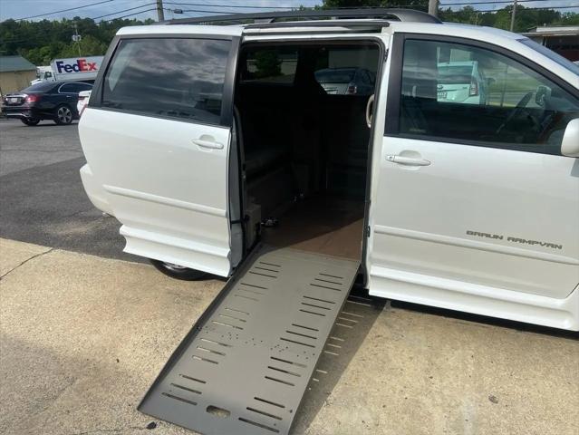 2010 Toyota Sienna XLE