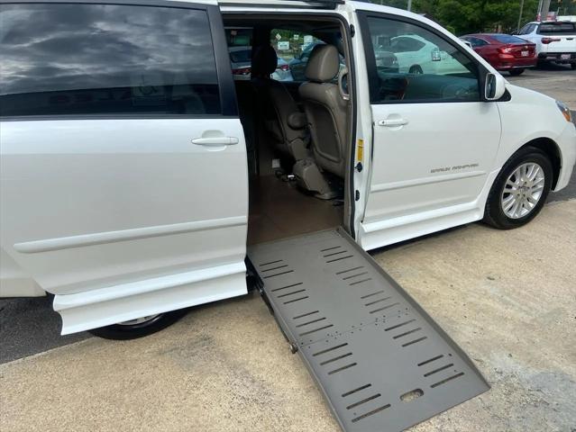 2010 Toyota Sienna XLE