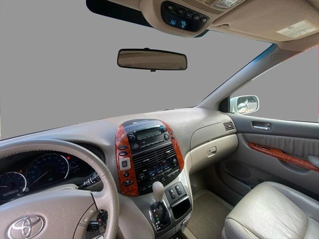 2010 Toyota Sienna XLE
