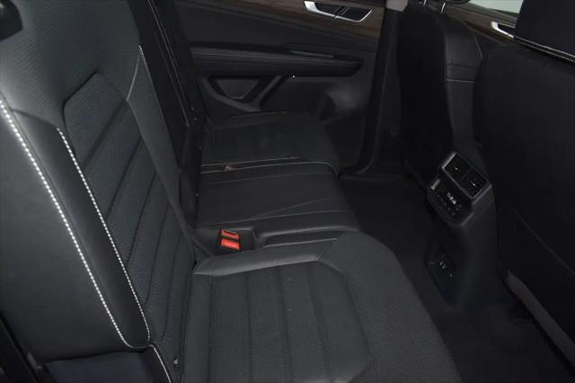 2025 Volkswagen Atlas 2.0T SEL