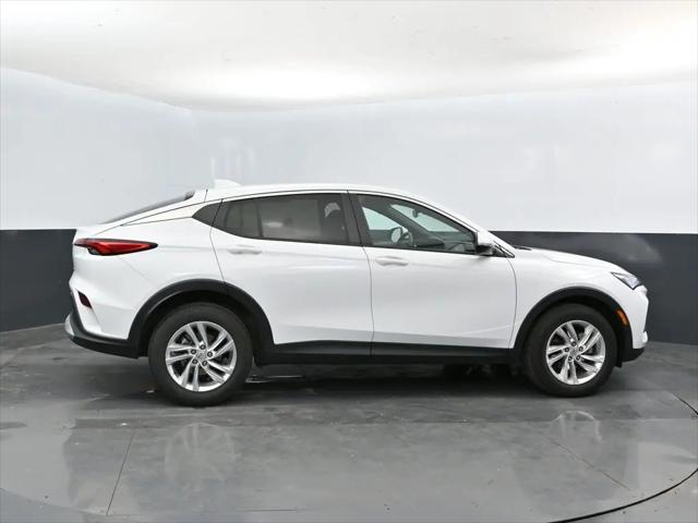 2025 Buick NV Preferred FWD