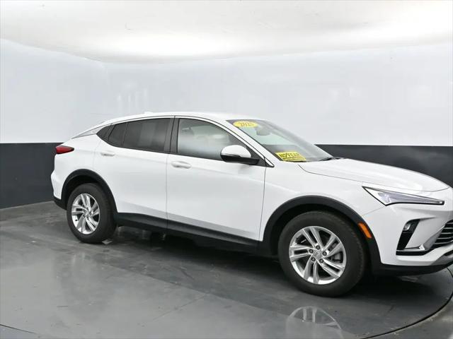 2025 Buick NV Preferred FWD